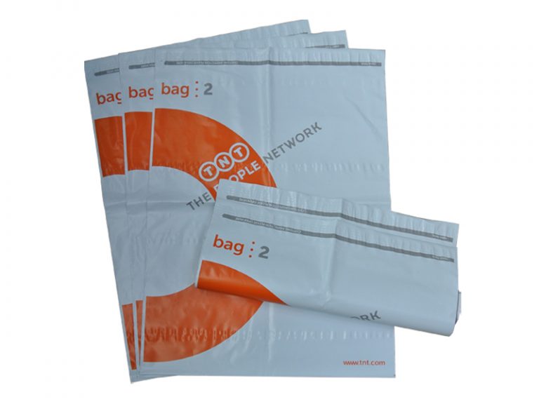 custom poly mailers with logo